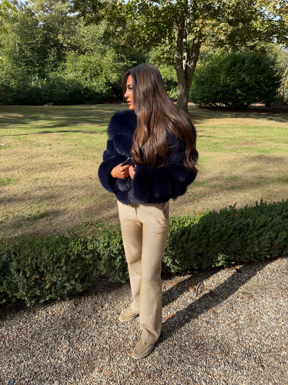 Navy 6 Row Fur